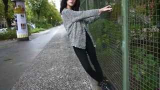 Hahnentritt Pepita jacke  Schwarze leder leggings  gesteppt stiefel mit nieten biker boots [upl. by Terryn]