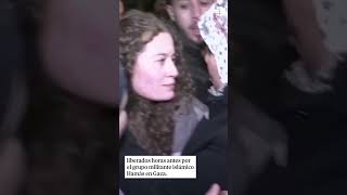 La activista palestina Ahed Tamimi entre los presos liberados de una cárcel israelí [upl. by Hamnet]