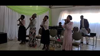 kuyophakamaworship ¦ Livangeli Ngembuso [upl. by Chavaree]