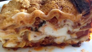 Lasagna bolognese ricetta facile [upl. by Mendy]