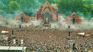 Defqon1  Earthquake  Crowd Control  Left To Right [upl. by Hnaht]