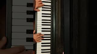 Descente de triton de façon aléatoire jazz piano music pianotutorial [upl. by Mavilia]