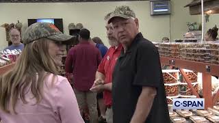 “Look at me I have no problem picking out donuts” TIM WALZ Whoopie pies donuts Lancaster Pennsylvan [upl. by Alli702]