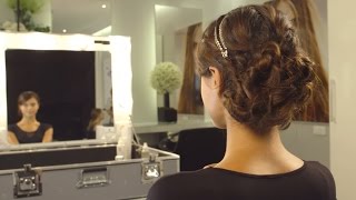 TUTO COIFFURE  Comment faire un chignon bas de mariage [upl. by Chang]