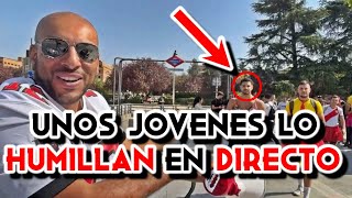 😡 BORJA ESCALONA JÓVENES DE UNA FACULTAD LO HUMILLAN EN DIRECTO Y ESTE NO REACCIONA [upl. by Gnehc]