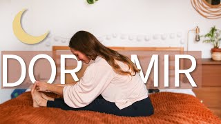 Yoga en la CAMA para DORMIR 15 min ✨ [upl. by Hollister]