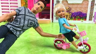 Barbie ve Ailesi Bölüm 139  Can ve Ceren Bisiklet Kullanmayı Öğreniyor  Çizgi film tadında [upl. by Mojgan]