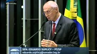 Eduardo Suplicy presta homenagem ao exdeputados Plínio de Arruda Sampaio [upl. by Sethi206]