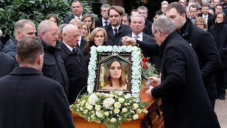 ULTIME NOTIZIE funerale il marito di Matilde Gioli dà rare BRUTTE NOTIZIE [upl. by Atteyram]