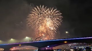 LONDON NYE FIREWORKS 2023  RED AREA VIEW EMBANKMENT  NORTH SIDE OF RIVER THAMES [upl. by Kcorb]