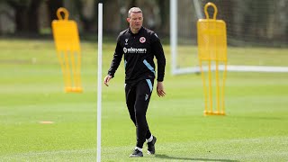 Interim Manager Noel Hunt takes training for the first time [upl. by Quirk53]