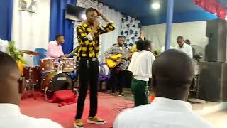 fr Elisée David ditutu au concert de bro André ngandu Jésus Christ TB Kinshasa 🔥🔥🔥 [upl. by Pernick804]