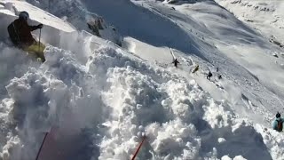 Skifahrer filmt in einer Lawine [upl. by Cenac793]