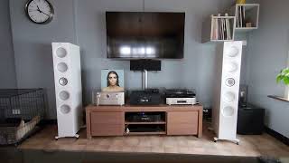 Hegel H390 amp KEF R11  Sevdaliza  Joanna Sub Off [upl. by Sachsse]