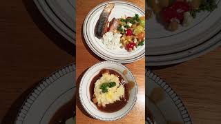 Healthy Salmon salad amp mashed potato dinnerideas mediterraneansalad food chickpeasalad shorts [upl. by Morry443]