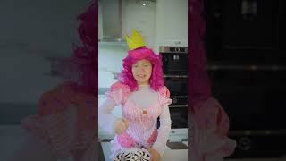 The Candy Princess and the Oompa Loompas in real life digitalcircus oompaloompa funny [upl. by Merilyn]