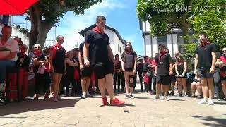 Danse traditionnelle basque de lassociation Begiraleak pour les fêtes de la Saint Jean [upl. by Trilley]