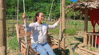 An 18yearold single mother made her own outdoor swing [upl. by Jayne]