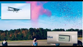 BABY ANNOUNCEMENTGENDER REVEAL BY AIRPLANE [upl. by Maxi940]