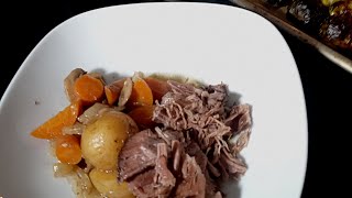 Slow cook pot roast Roti de boeuf a la mijoteuse [upl. by Greeley193]