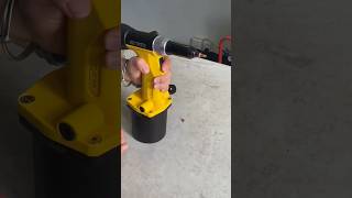 Pneumatic rivet gun SZENT300 with rivet suction function [upl. by Froma499]