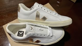 4 Veja Review amp Unboxing Veja Esplar Leather Sneaker in color WhitePlatine veja sneakers [upl. by Adnale]