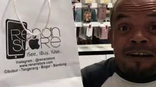 Ucok Baba beli iPhone di Renan Store [upl. by Luzader601]