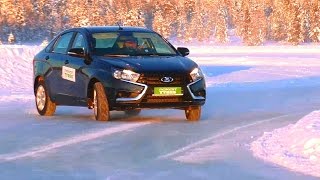 Lada Vesta валим боком на льду без ESP и с ESP [upl. by Synn577]