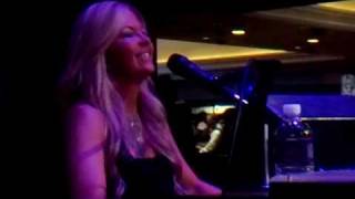 Kim Pinegar  quotParadise by the Dashboard Lightsquot  Harrahs Las Vegas Dueling Pianos Lounge [upl. by Lotta]