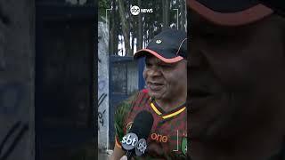 Médico fugindo da entrevista [upl. by Oehsen]