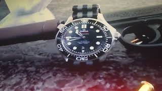 My Omega SeaMaster Black Red Dial prumo [upl. by Katharine]