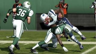 How to master the running game in Madden 25  Madden Tips [upl. by Nylkaj]