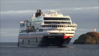 Hurtigruten  Trollfjord  Svolvær [upl. by Bowra]