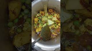 batata vatana bhaji [upl. by Kosiur]