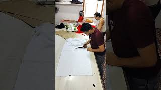 Jens kurta ka cutting ✂️✂️ GARMENTS LINE DELHI GHANDHI NAGAR 🙏💓🤩 [upl. by Deer825]