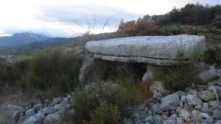 Le Dolmen des Roches Blanches Castellane [upl. by Mellitz620]