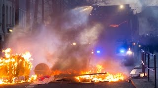 Ausschreitungen in Leipzig  heftige Straßenschlachten mit Polizei [upl. by Enenaej]