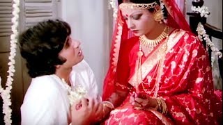 Amitabh Bachchan amp Rekhas honeymoon  Do Anjaane  Comedy Scene 431 [upl. by Brittne]