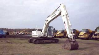 Terex 225 Excavator in Action [upl. by Pinkham643]