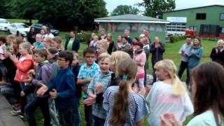 Auftritt Jumpcrew Wismar 2 movie Münzfest Gadebusch 2017 und Abschluss 4 Klasse in Wohlenberg [upl. by Anoirtac115]