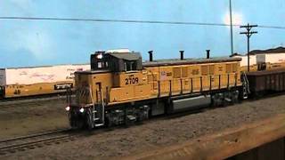 Atlas HO scale Union Pacific Genset with updated handrails [upl. by Iznyl592]