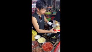 The cooking process for fried rice fried noodles and fried rice vermicelli in Chinese cuisine [upl. by Abehsile564]