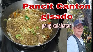 Teaching How to Cook Pancit Guisado  yummy sarap [upl. by Yttam724]