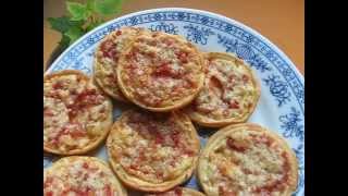 Wagner Pizza Original Piccolinis Salami [upl. by Saitam703]