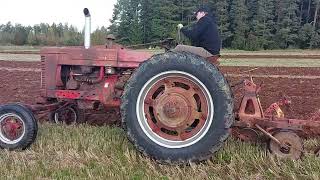 Farmall M year model 1951 part 5 ploughing [upl. by Sivolc536]