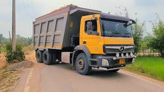 Bharatbenz 2828c Dumper Unloading mitti 2024 [upl. by Gayler850]