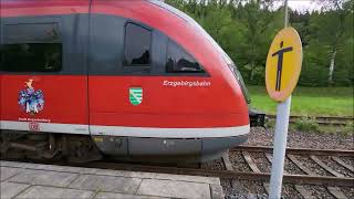 Hetzdorf 852024  ErzgebirgbahnKreuzung im Bahnhof von Hetzdorf [upl. by Bluh]