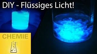 Flüssiges Licht erzeugen  Reaktion mit Luminol [upl. by Lenssen956]