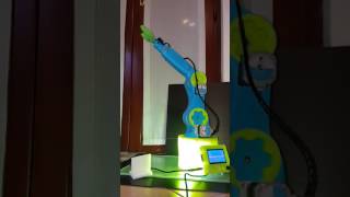 Robot Arm costruito con stampante 3D [upl. by Forkey]