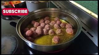 MEATBALLS IN TOMATO SAUCE AND VEGETABLE KUFTA KHADRAWAT [upl. by Yadrahs]